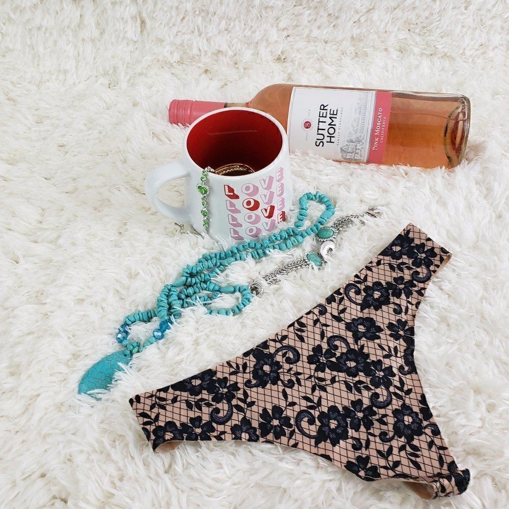 VS Brown Black NO SHOW Cute THONG Small